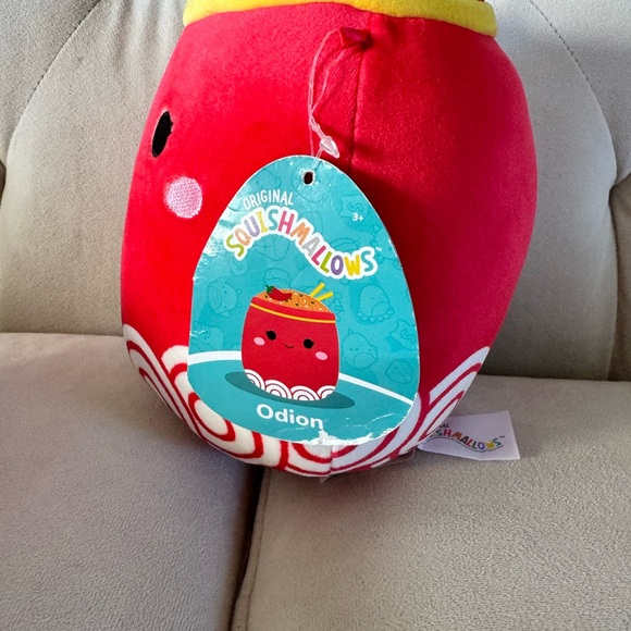 Odion noodles 7 inch squishmallows - Picture 4 of 4